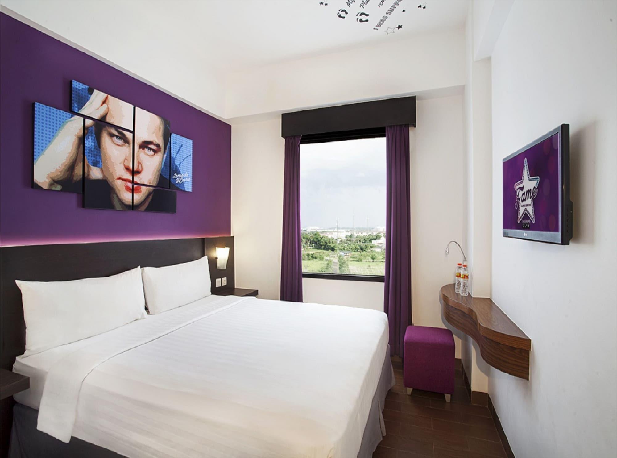 Fame Hotel Gading Serpong Tangerang Exterior photo